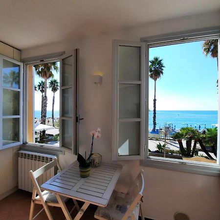 Finestre Sul Mare Villa San Lorenzo al Mare Bilik gambar